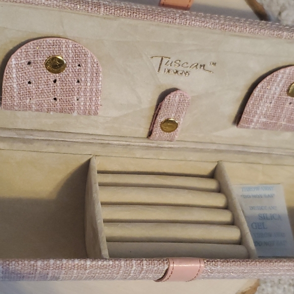 Tuscan Designs Pink Hard Cylinder Jewelry Case - Picture 6 of 7